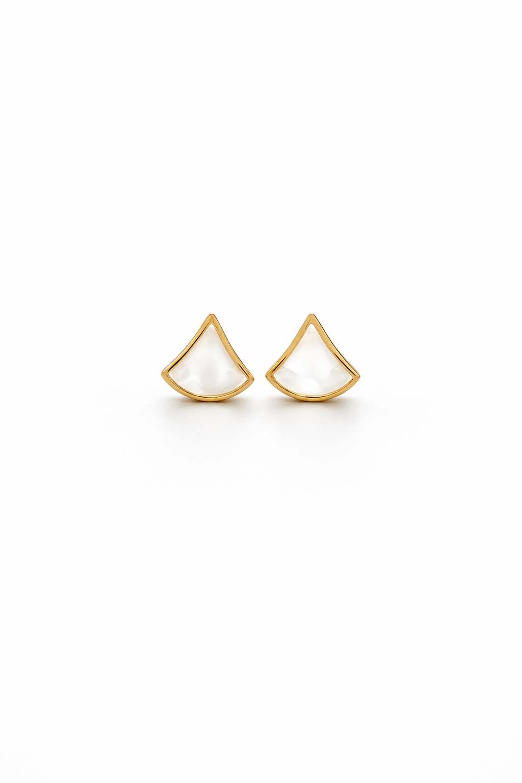 Elegant Teardrop Studs Earrings