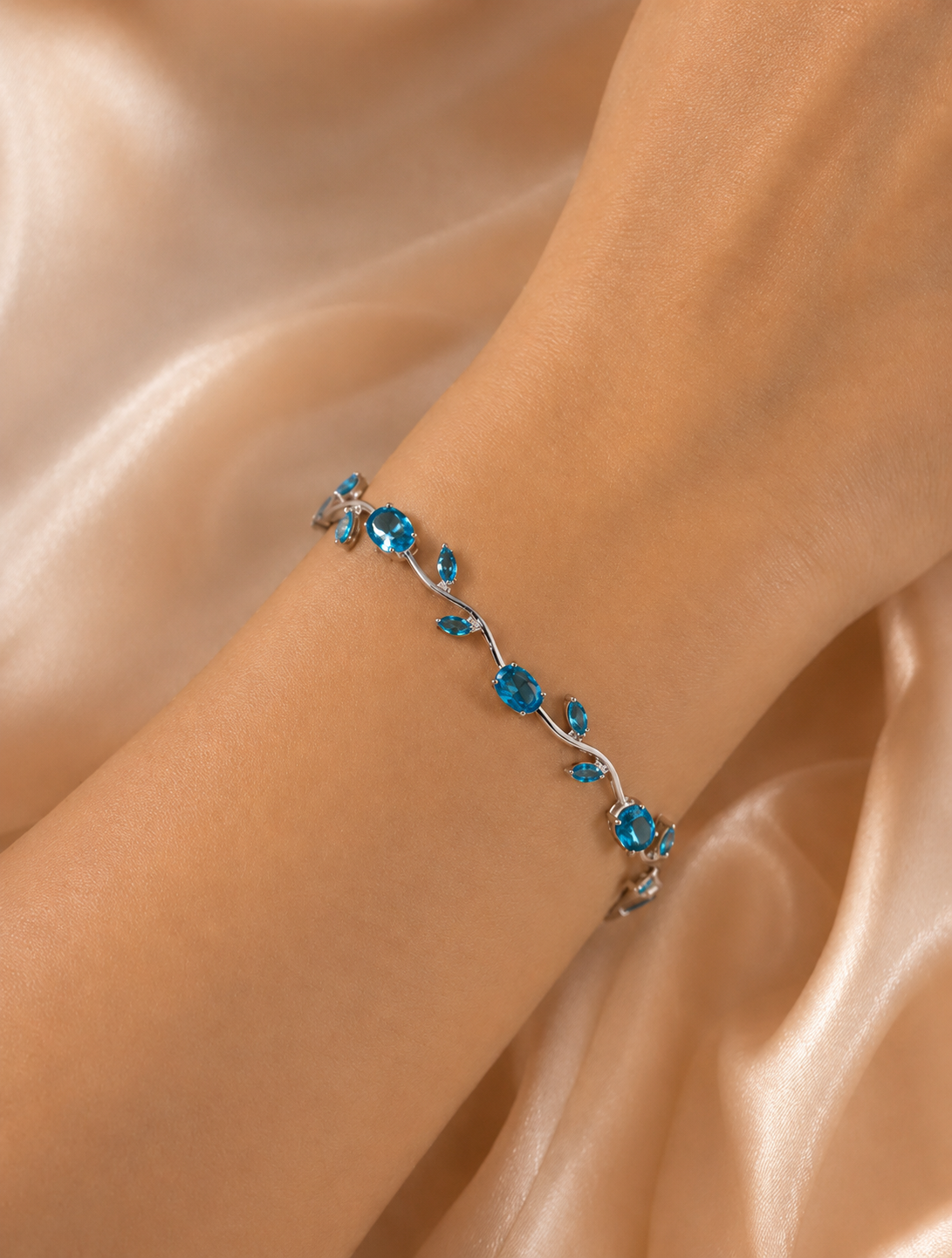 Light Blue Silver Princess Aura Tulip Bracelet