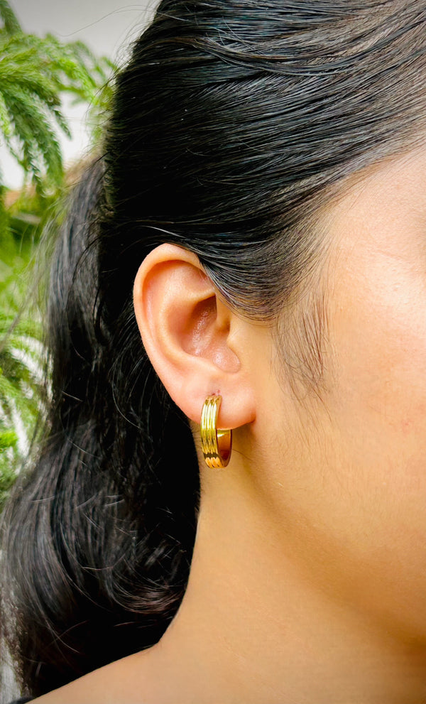 Minimal Luxe Gold Hoop Earrings