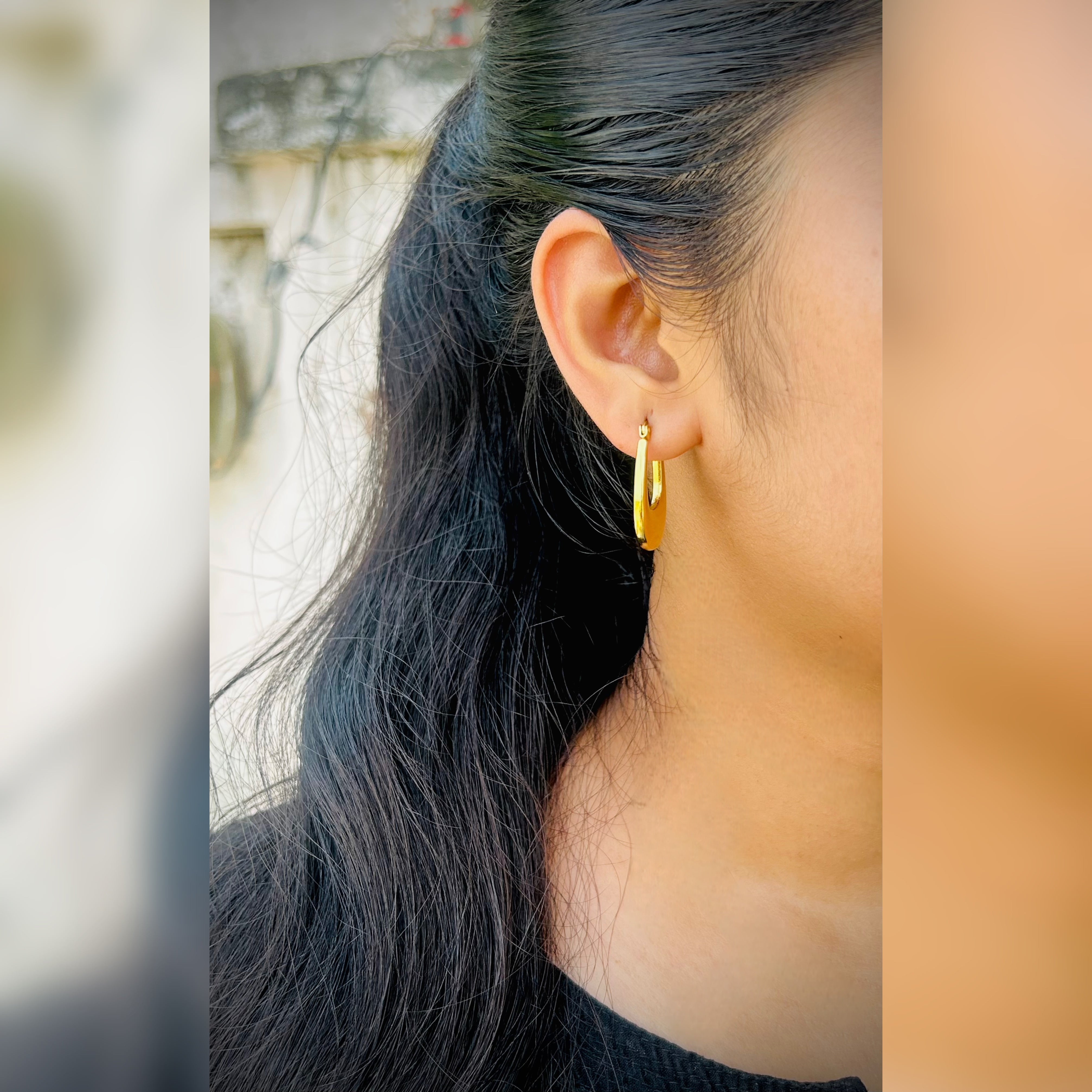 Minimalist Teardrop Gold Hoop Earrings
