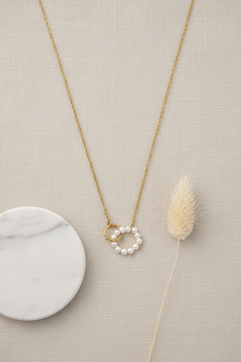 Eterna Pearl Circle Gold Necklace